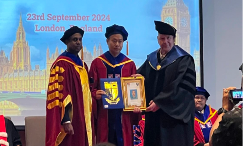 宇航工業交換機張總被授予歐洲大學榮譽博士學位并榮獲第七屆國際杰出領導人獎